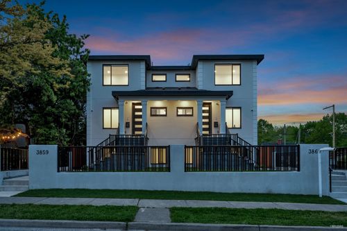 3861 Triumph St, Burnaby, BC, V5C1Y6 | Card Image