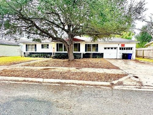 515 Vaky St, Corpus Christi, TX, 78404-2608 | Card Image