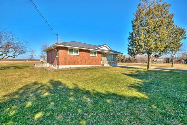 1284 Line 7 Rd, House other with 3 bedrooms, 2 bathrooms and 10 parking in Niagara on the Lake ON | Image 6