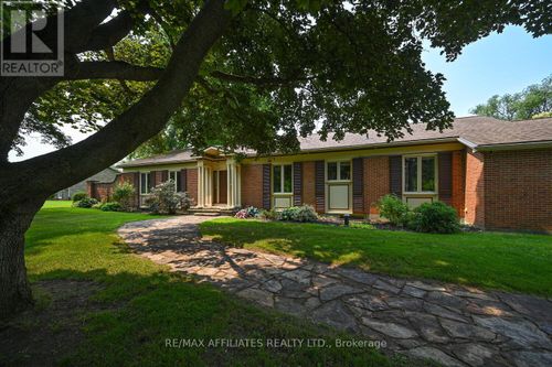 2995 County Rd 43 Highway, Montague, ON, K7A5B8 | Card Image