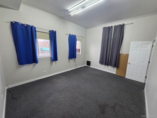 39-01 Utopia Pkwy, Flushing, NY, 11358-2321 | Card Image