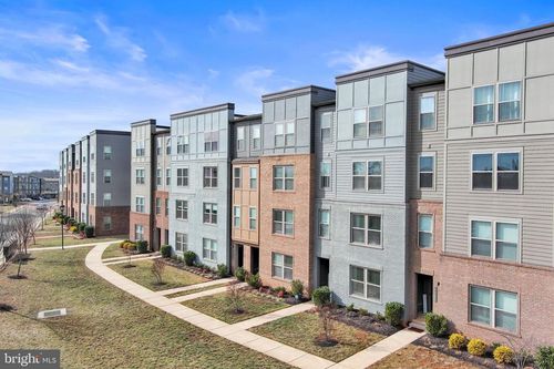 10439 Ratcliffe Trl, MANASSAS, VA, 20110-7839 | Card Image