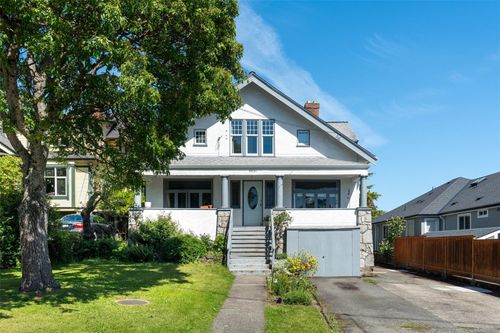 2651 Cedar Hill Rd, Victoria, BC, V8T3H1 | Card Image