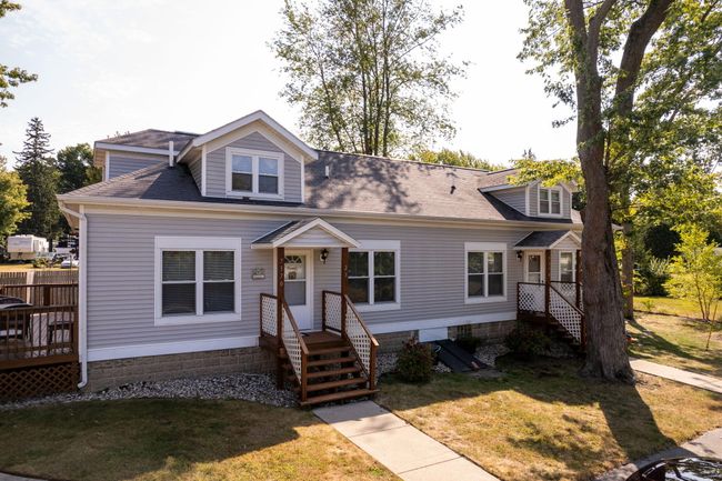 UNIT-23 - 7370 N Shore Dr, Condo with 2 bedrooms, 2 bathrooms and null parking in South Haven MI | Image 10