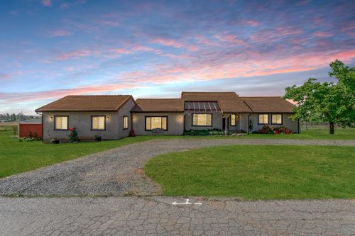 3218 Las Quintas Way, Marysville, CA, 95901 | Card Image