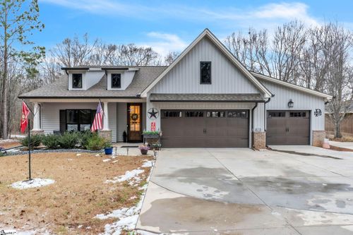40b Dendy St, Pelzer, SC, 29669 | Card Image
