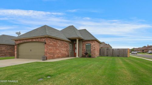 100 Smithville Ct, Youngsville, LA, 70592-6070 | Card Image
