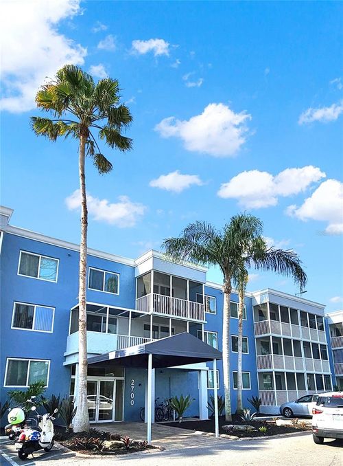 419-2700 Coconut Bay Ln, SARASOTA, FL, 34237-3027 | Card Image
