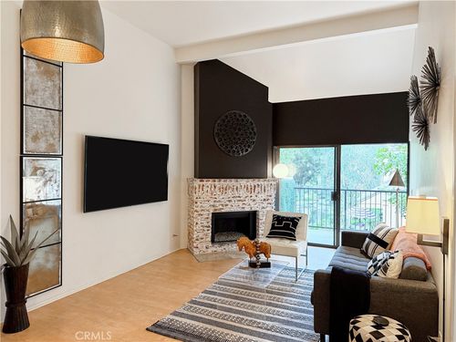 unit-76-7911 Woodlake Dr, Huntington Beach, CA, 92647-7328 | Card Image