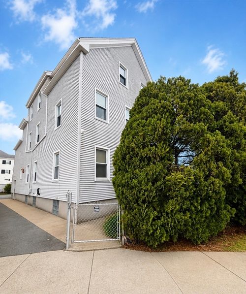 3-1765 E Rodney French Blvd, New Bedford, MA, 02744 | Card Image