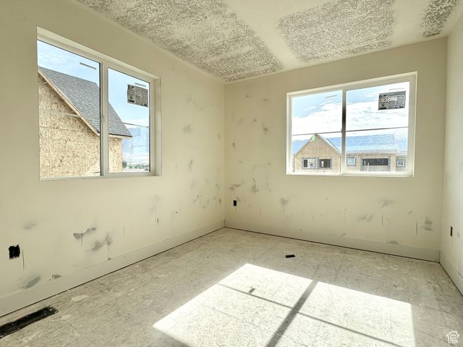 Empty room with baseboards | Image 24