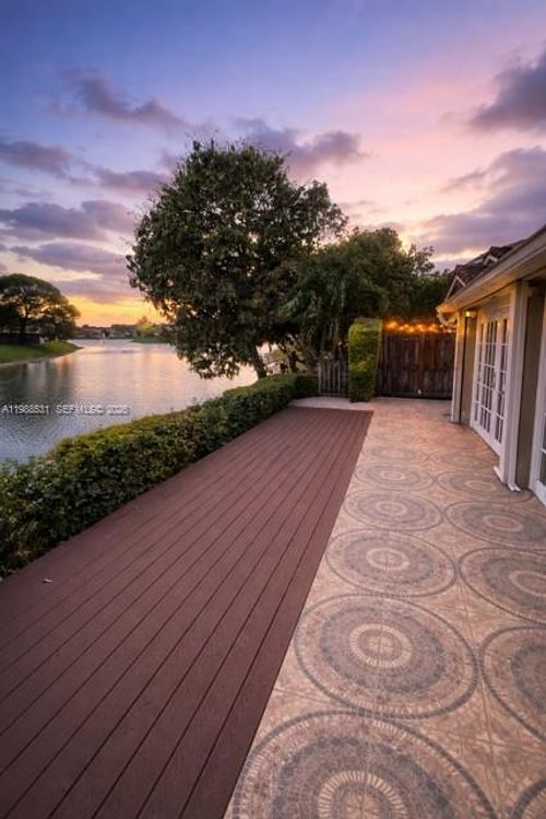 16236 Sw 100th Ter, Miami, FL, 33196-5902 | Card Image