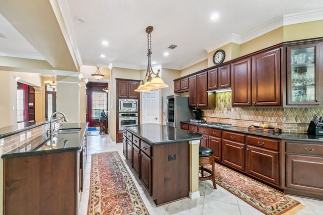 7826 Camden Hollow Ln, House other with 5 bedrooms, 5 bathrooms and 3 parking in Humble TX | Image 14