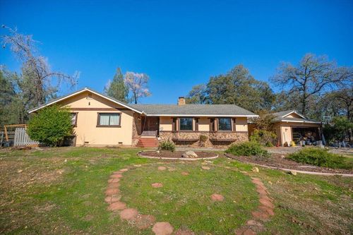 13160 Bear Mountain Rd, Redding, CA, 96003-7801 | Card Image