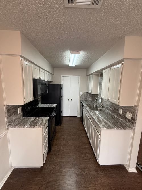 apt-c-5912 Holiday Ln, North Richland Hills, TX, 76180-6159 | Card Image