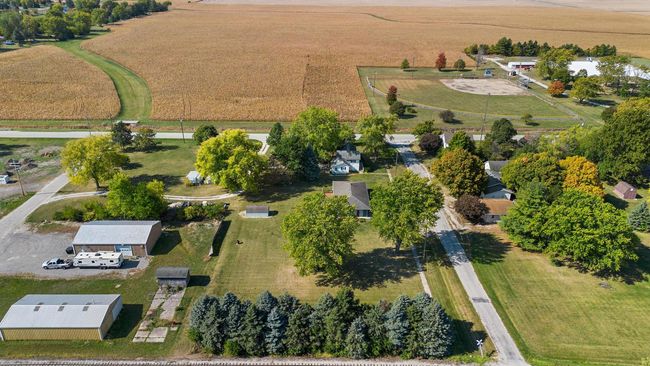 107 E Hickory St, House other with 2 bedrooms, 1 bathrooms and 2 parking in Chatsworth IL | Image 41