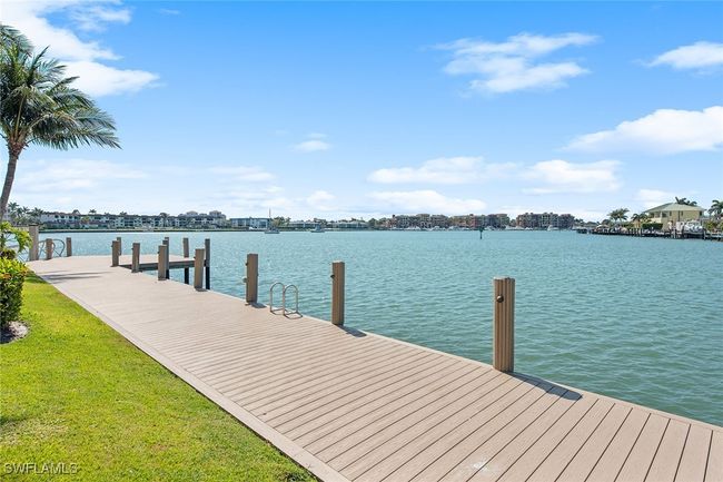 761 Rockport Ct, House other with 6 bedrooms, 5 bathrooms and null parking in MARCO ISLAND FL | Image 43