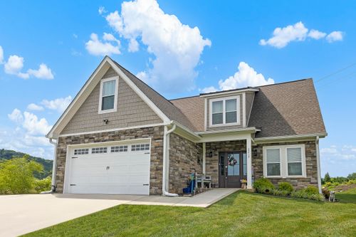2212 Christopher Ct, Morristown, TN, 37814-6837 | Card Image