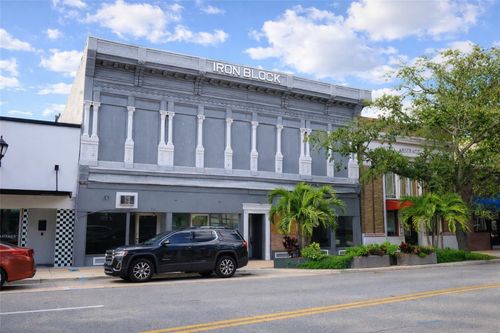 528 12th St W, Bradenton, FL, 34205-7411 | Card Image