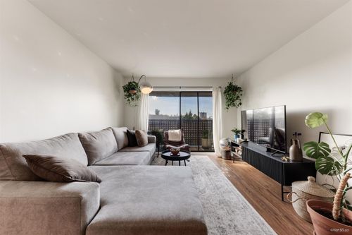 408-2215 Dundas St, Vancouver, BC, V5L1J9 | Card Image