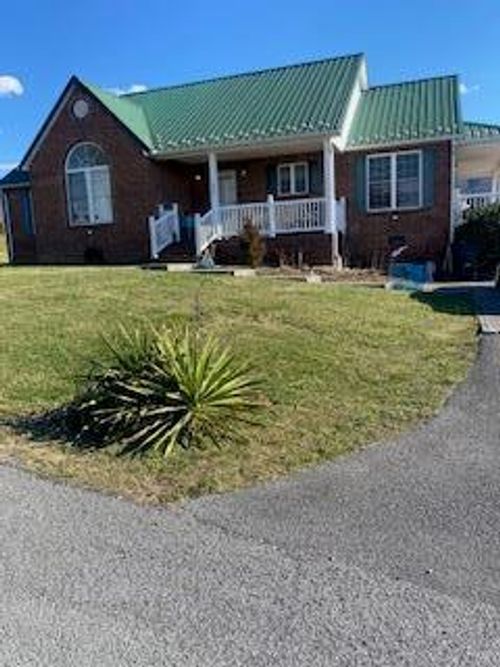 598 Evas Walk, Pounding Mill, VA, 24637-3624 | Card Image