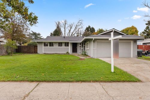 4836 Yucca Way, North Highlands, CA, 95660-5645 | Card Image