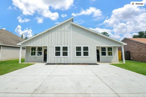 5923 Southtown St, Houston, TX, 77033-1915 | Card Image