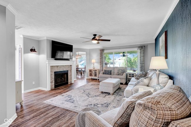 428 Mulberry Ct, House other with 3 bedrooms, 2 bathrooms and null parking in Seymour IN | Image 5