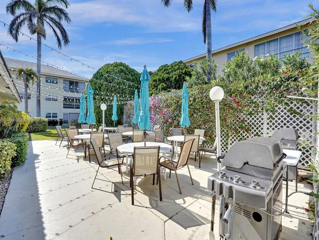 APT-149 - 1951 Ne 39 Th St, Condo with 2 bedrooms, 2 bathrooms and null parking in Lighthouse Point FL | Image 30