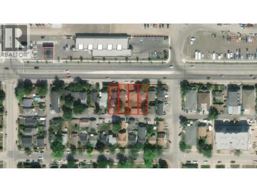977 Clement Ave, Kelowna, BC, V1Y7E2 | Card Image