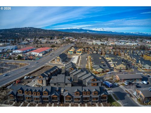 20550 Empire Ave, Bend, OR, 97701 | Card Image