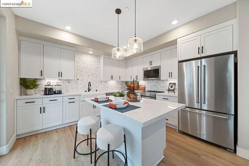 11-27263 Lumina Ct, Hayward, CA, 94544-4161 | Card Image
