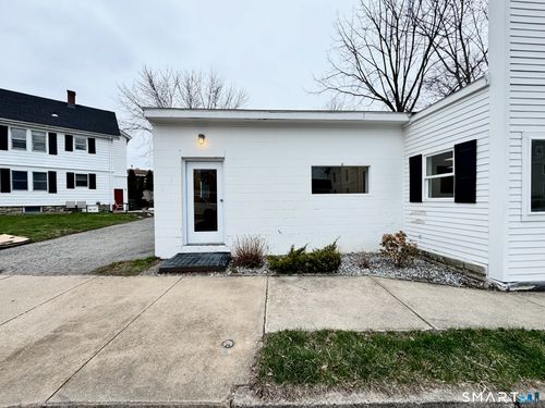 21 Unit A Lincoln Ave, Pawcatuck, CT, 06379-1857 | Card Image