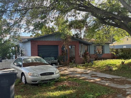 7413 Aripeka Dr, TAMPA, FL, 33619-4703 | Card Image