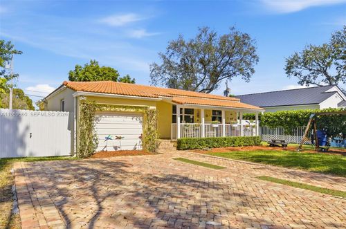 5851 Sw 15th St, West Miami, FL, 33144-5715 | Card Image