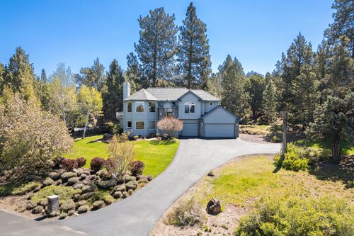 4057 Nw Northcliff, Bend, OR, 97703-8248 | Card Image