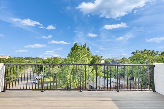 View of wooden terrace | Image 38