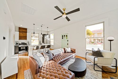 540 Adams St, San Antonio, TX, 78210-1288 | Card Image