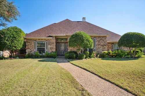4302 Brooktree Ln, Dallas, TX, 75287-6722 | Card Image