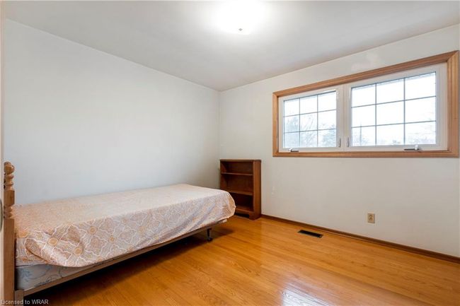383 Forest Hill Dr, House other with 3 bedrooms, 2 bathrooms and 3 parking in Kitchener ON | Image 17