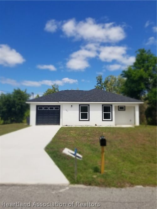 343 E Waterway Ave Nw, Lake Placid, FL, 33852-6710 | Card Image