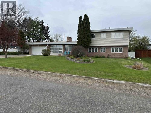9616 106 Ave, Fort St John, BC, V1J2N7 | Card Image