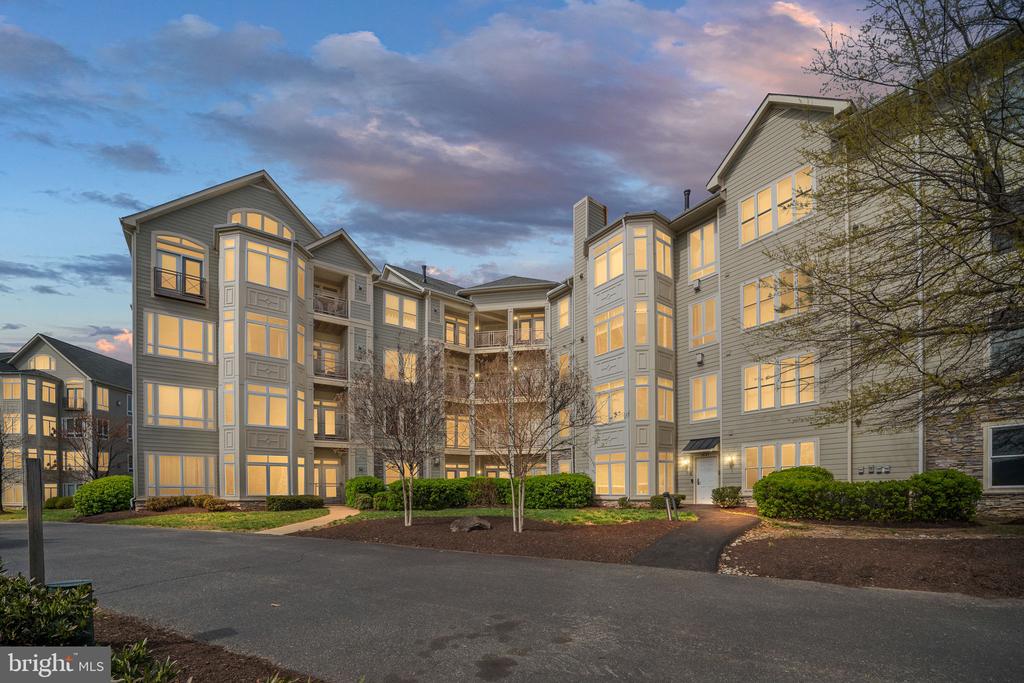 Residential in WOODBRIDGE 5