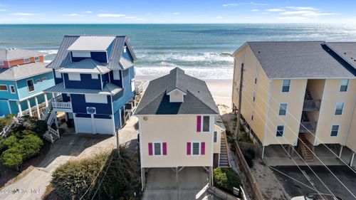 1004 N Shore Dr, Surf City, NC, 28445-6656 | Card Image