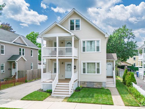 98 Cherrelyn St, Springfield, MA, 01104-2442 | Card Image