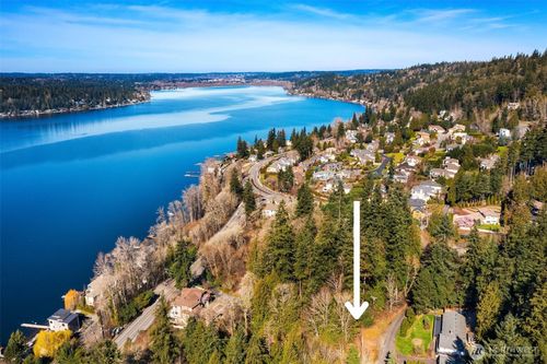 11 205th Ave Ne, Sammamish, WA, 98074 | Card Image