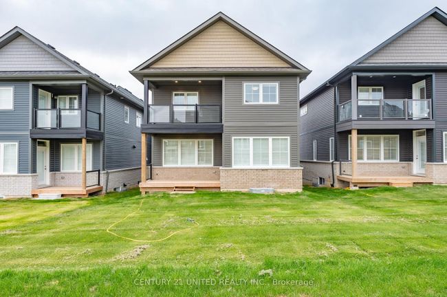 323 Mullighan Gdns, House other with 4 bedrooms, 4 bathrooms and 2 parking in Peterborough ON | Image 4