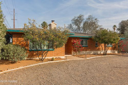 103 S Bryant Ave, Tucson, AZ, 85711-3401 | Card Image