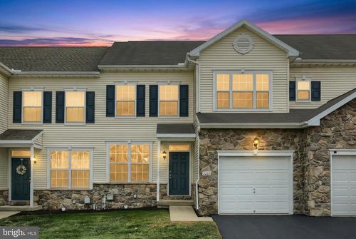 2222-2222 Live Oak Lane, YORK, PA, 17406 | Card Image