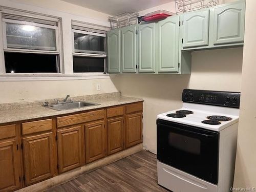 5-488 Nassau Road, Hempstead, NY, 11575 | Card Image